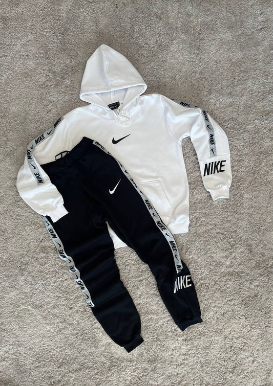 Chándal NIKE (Blanco) "Baja calidad"