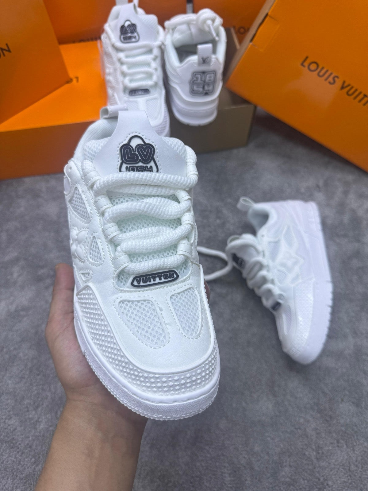 Louis Vuitton LV Skate full blanco