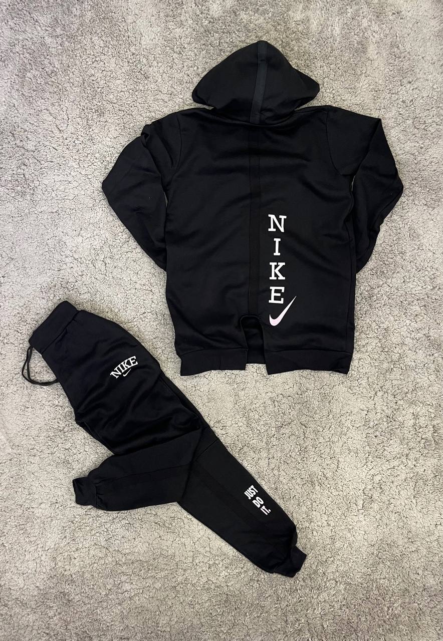 Chándal Nike negro “novedad” "Baja calidad"