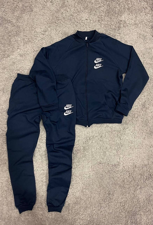 Chándal Nike “nuevo” "Baja calidad"