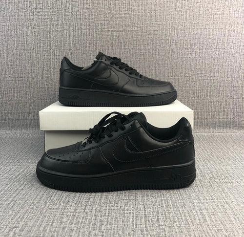 AIR FORCE 1 (Negras) "calidad MEDIA"