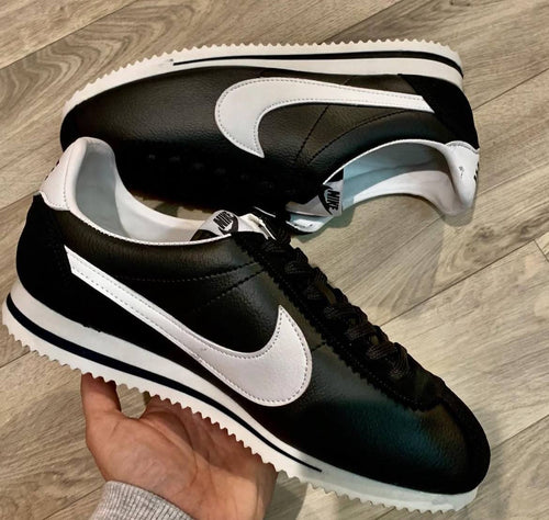 Zapatillas Nike Cortez negras "Baja calidad"