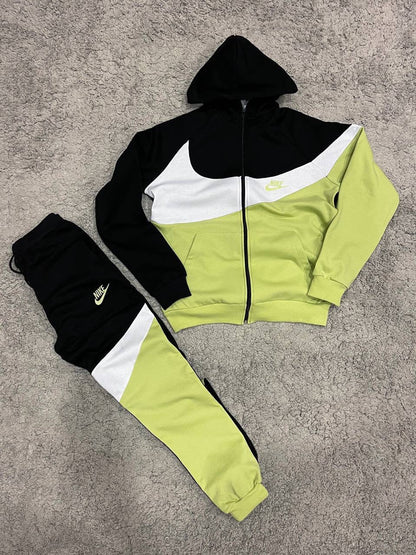 Chándal Nike “nuevo” "Baja calidad"