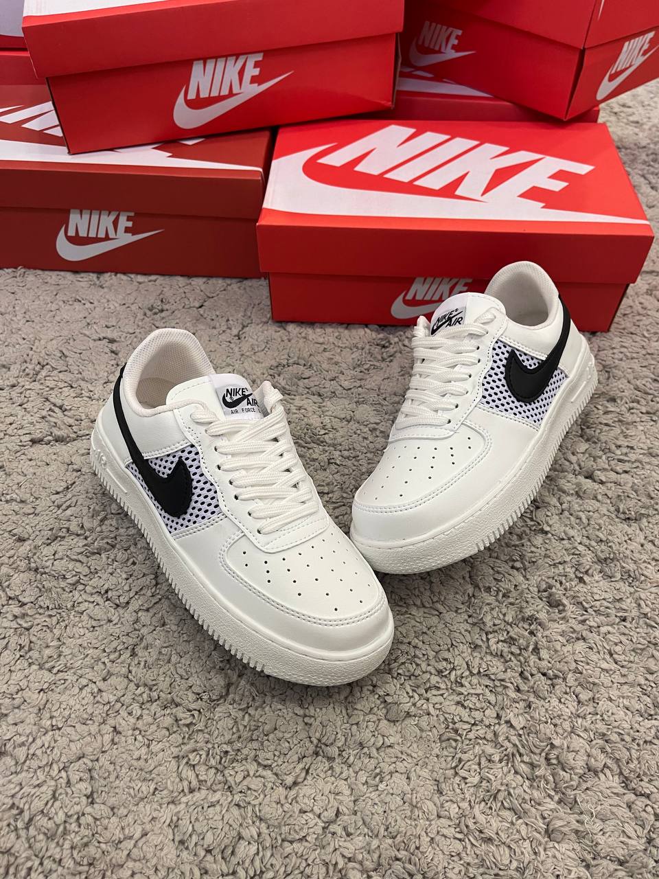 Air Force 1 “logo negro” "Baja calidad"