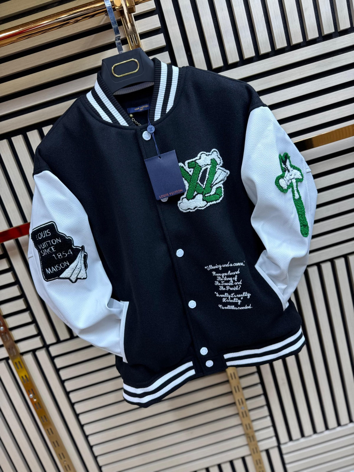 Chaqueta LV