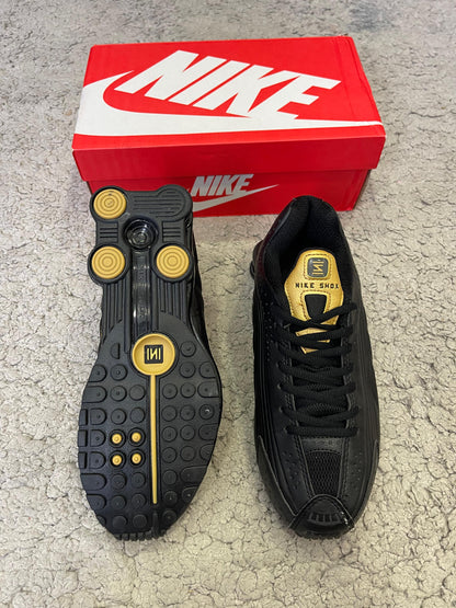 Nike Shox R4 negras