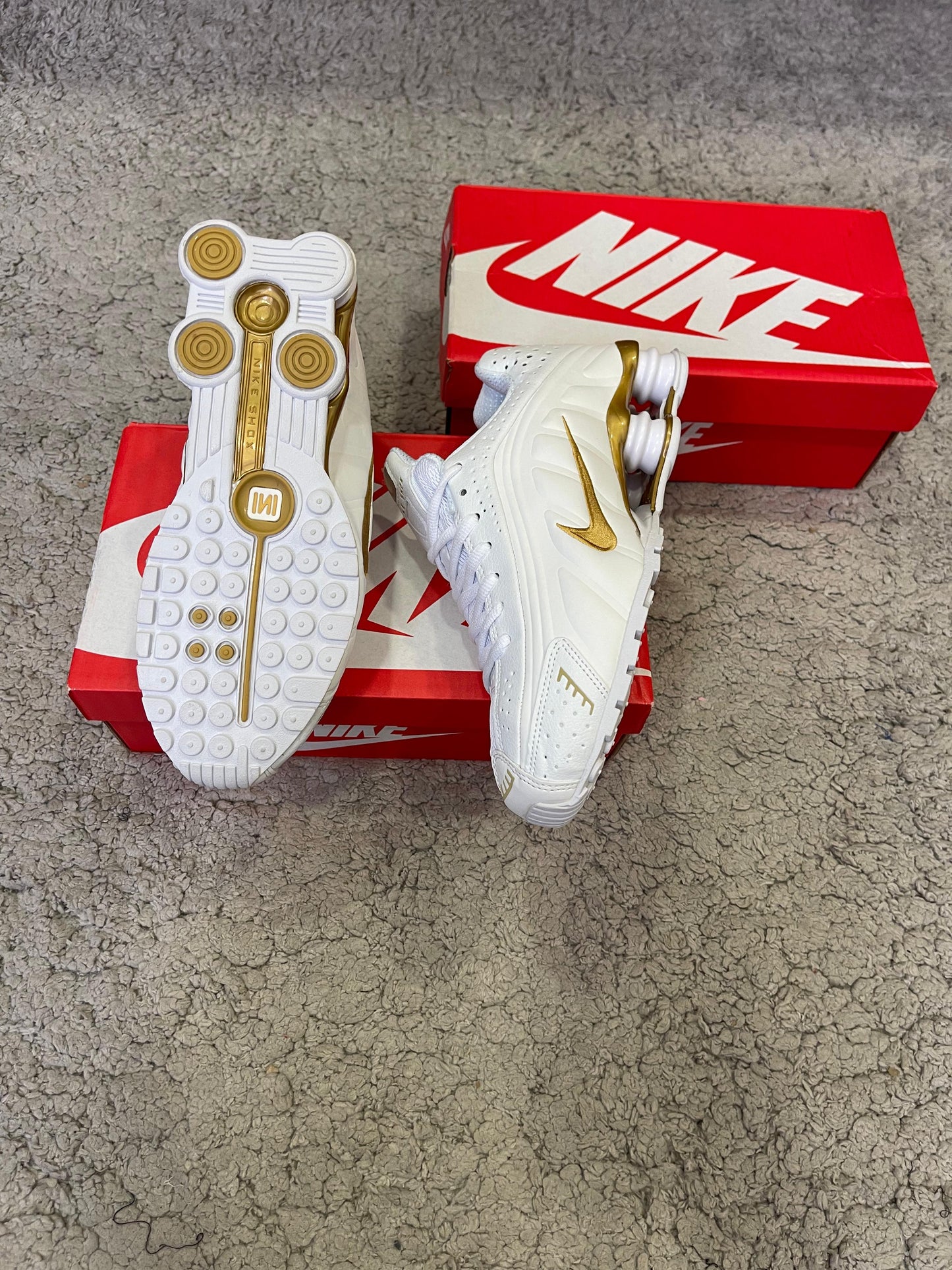 Nike Shox R4 blancas