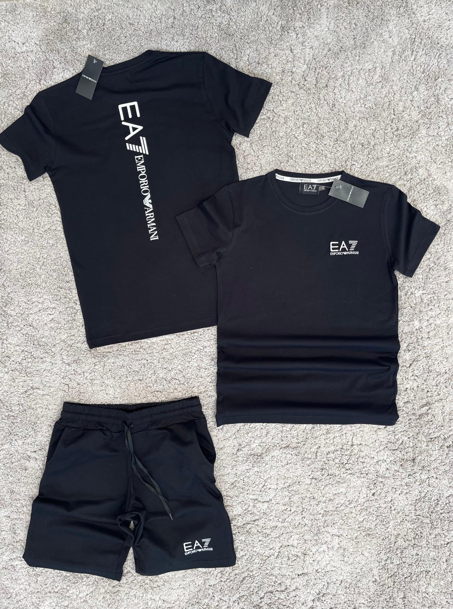 Conjunto de verano EA7