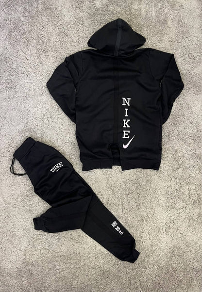 Chándal Nike negro “novedad” "Baja calidad"