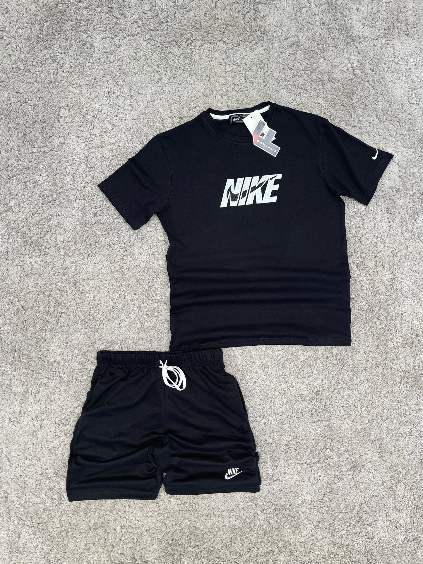 Nuevo Conjunto de verano Nike color negro