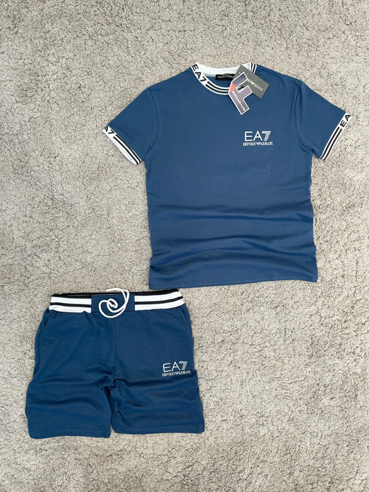 Conjunto de verano EA7