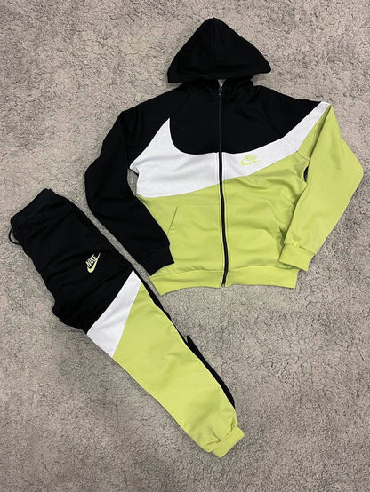 Chándal Nike “nuevo” "Baja calidad"