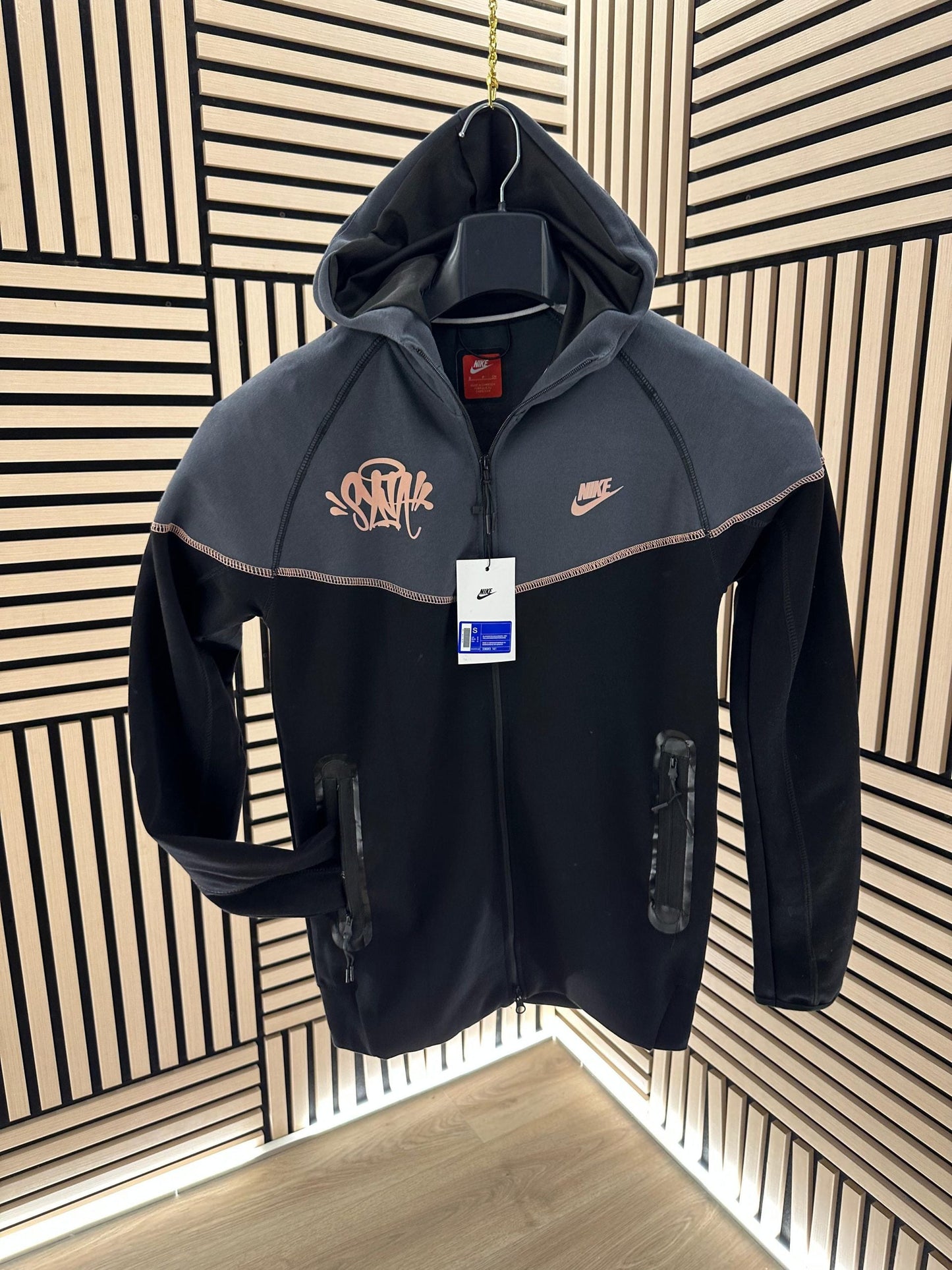 Chandal TECH X SYNA WORLD