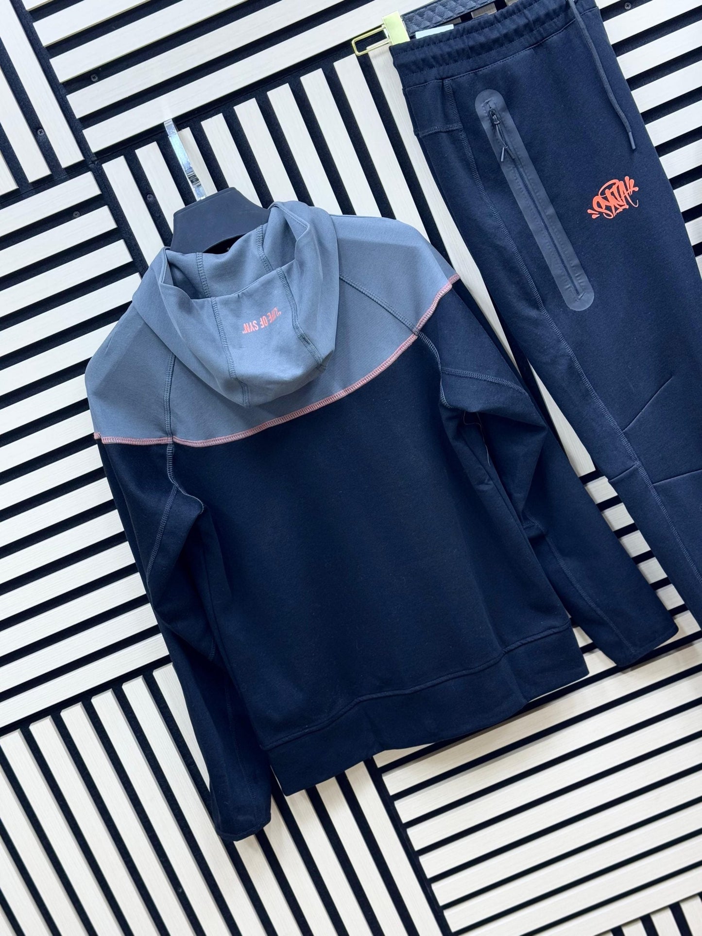 Chandal TECH X SYNA WORLD