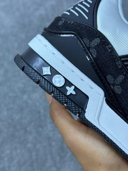 LV Trainer
