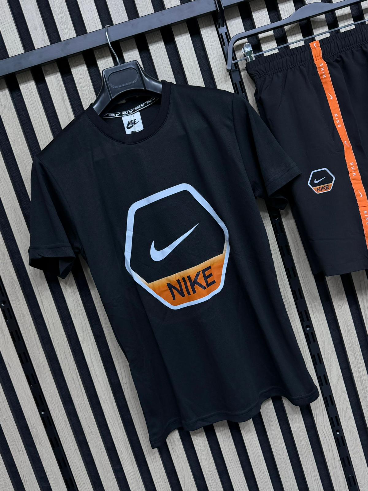 Conjuntos Nike (NEGRO)