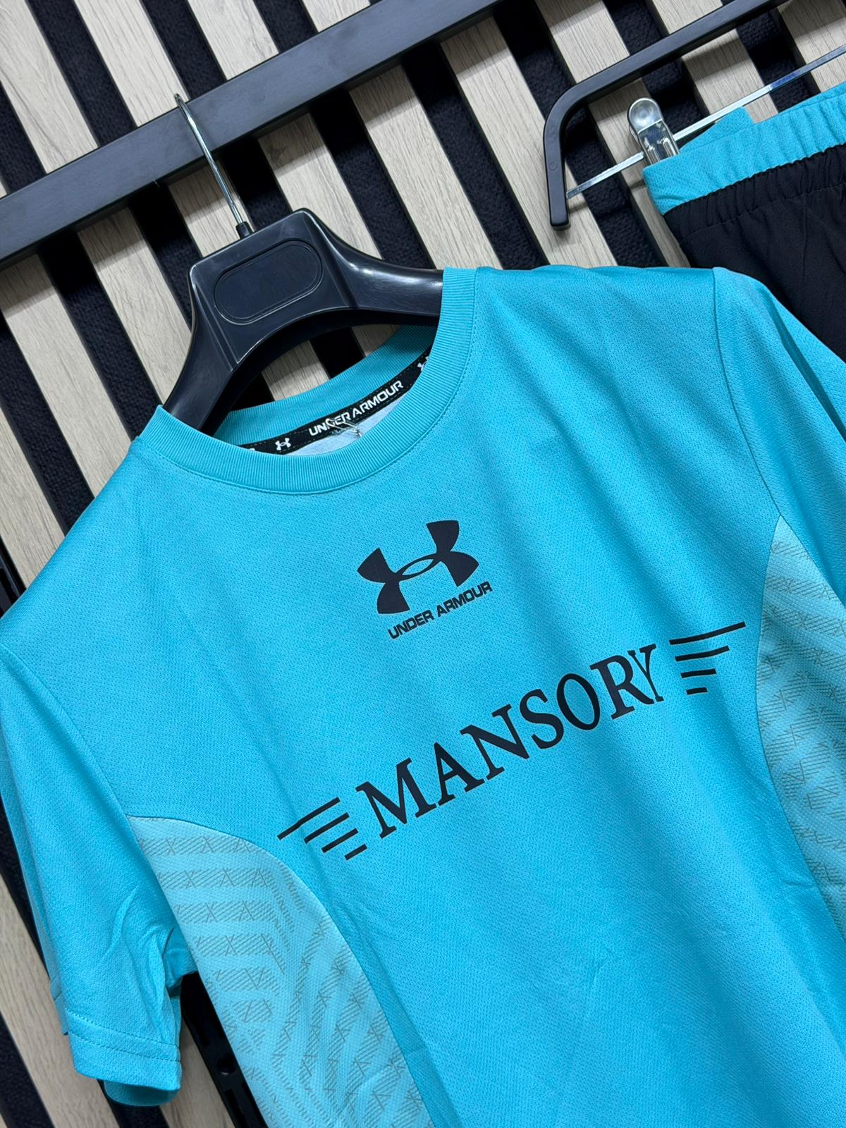 CONJUNTO UNDER ARMOUR & MANSORY