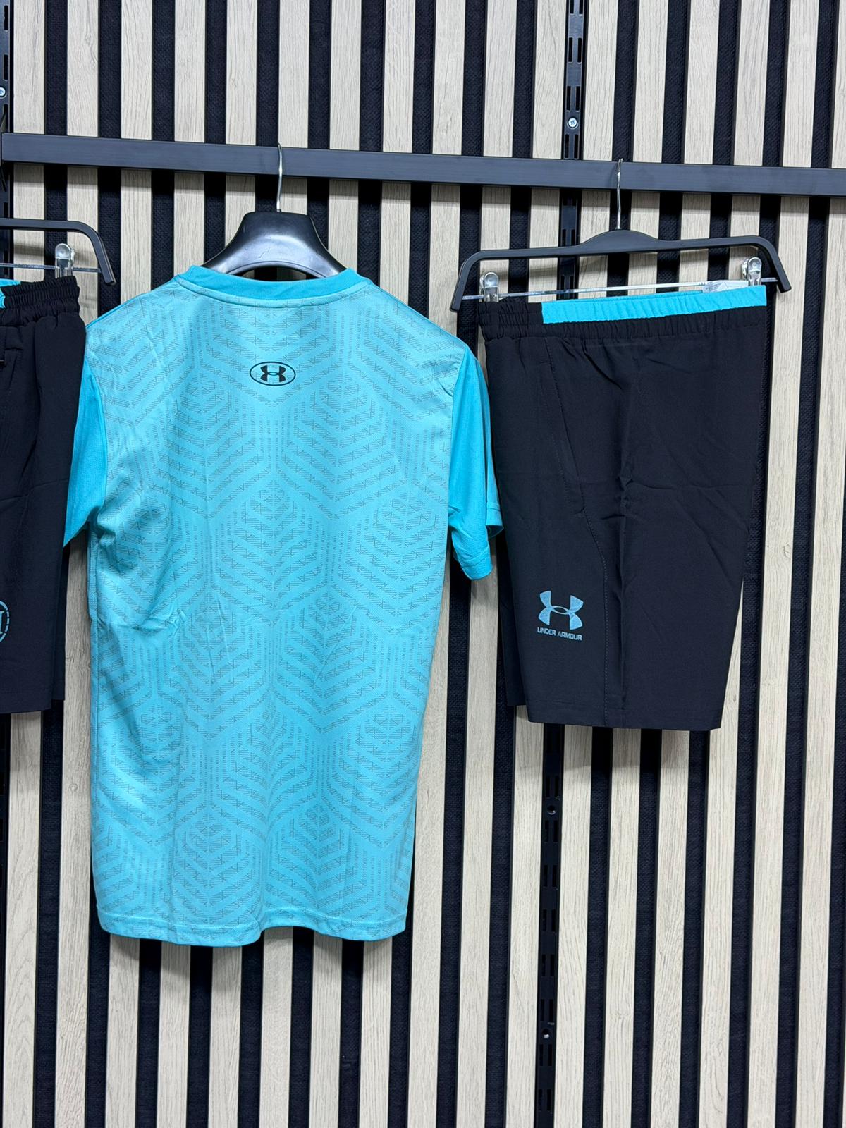 CONJUNTO UNDER ARMOUR & MANSORY
